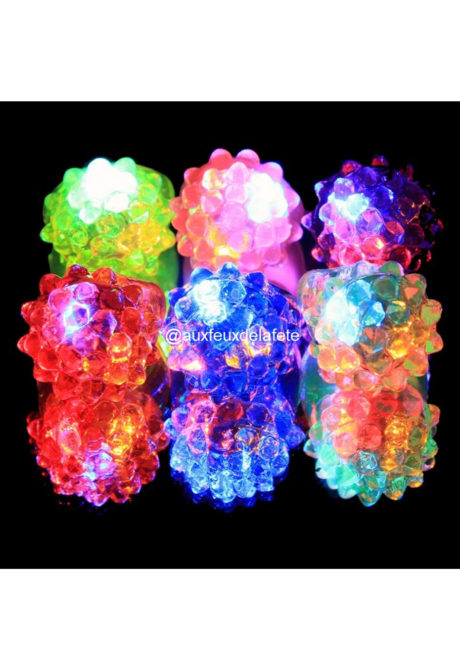 bague fluo, accessoires fluos déguisement, accessoire soirée fluo déguisement, accessoire déguisement fluo, bagues lumineuses fluos, bague clignotante led déguisement, bague led clignotant déguisement, Bague Lumineuse Fluo, à LEDs