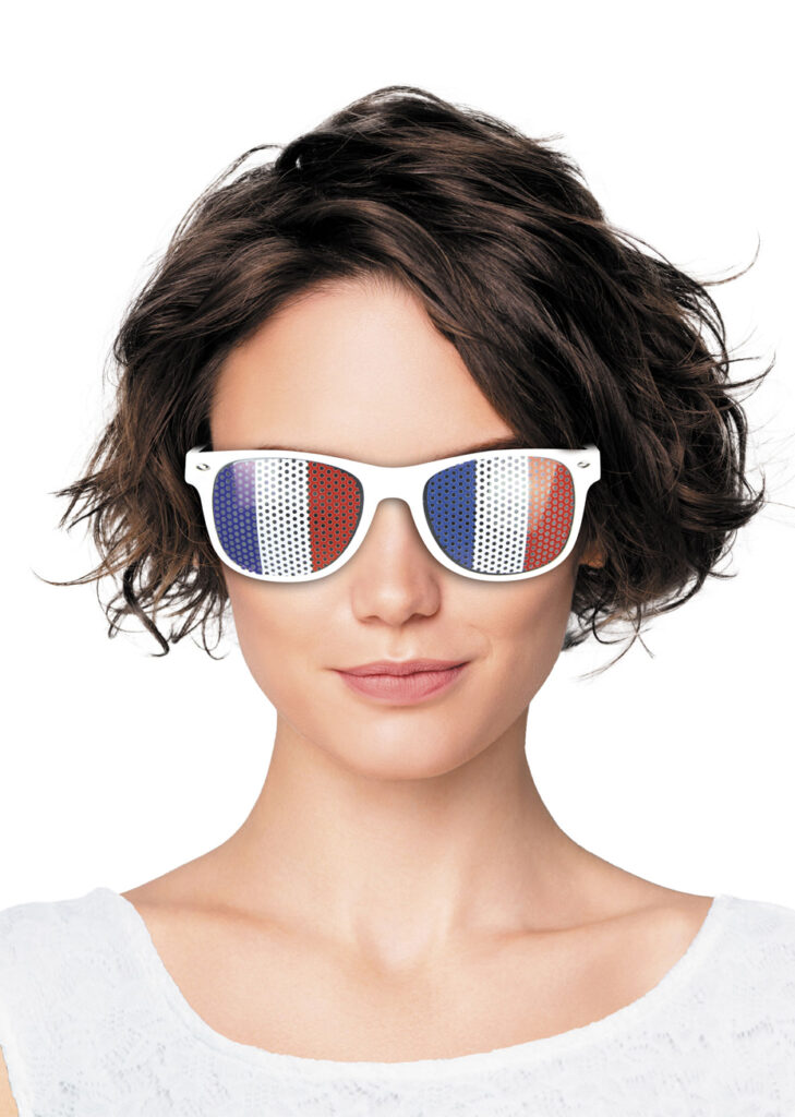 Kit Supporter France Allez les Bleus 5 Accessoires : Coiffe, Maquillage à Bande Bleu Blanc Rouge, 3 Drapeaux France 30x45cm : Accessoires supporters équipe de France sur Sparklers Club Kit Supporter France Allez les Bleus 5 Accessoires : Coiffe, Maquillage à Bande Bleu Blanc Rouge, 3 Drapeaux France 30x45cm : Accessoires supporters équipe de France sur Sparklers Club