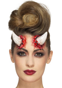 cornes de diable en latex, maquillage diable halloween, effets spéciaux halloween, cornes de diable, déguisement de diable
