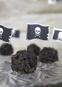 pics apéro pirates, pics cocktail, cupcake pirate, anniversaire pirate