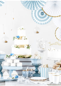 assiettes blanches et dorées, assiettes mariage, assiettes blanches baby shower, assiettes en carton