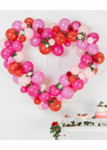 arche de ballons en forme de coeur, arche de ballons coeurs